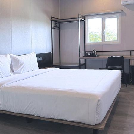 Conjioo Hotel Sumbawa Managed By Mhm Maluk Екстер'єр фото