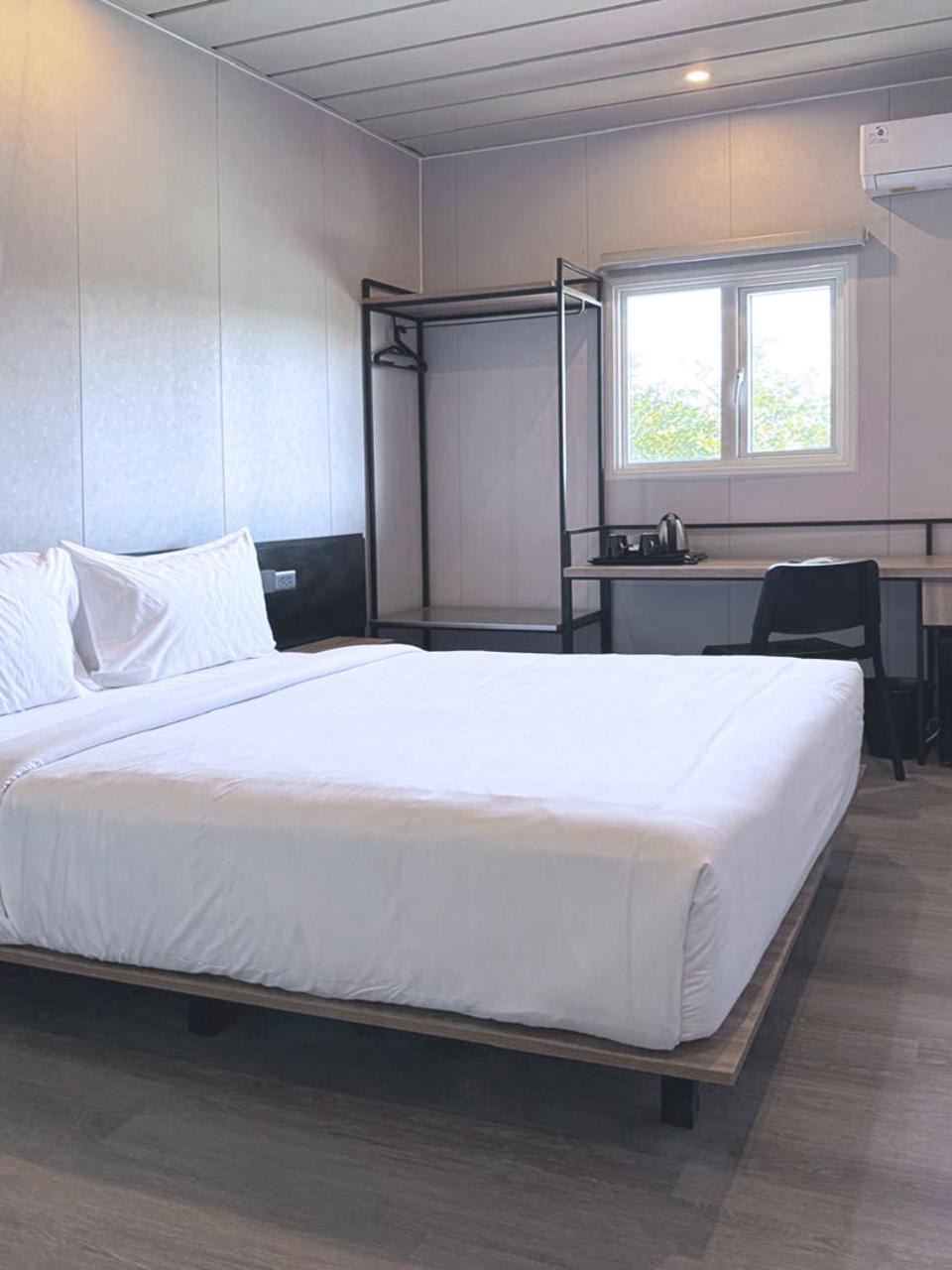 Conjioo Hotel Sumbawa Managed By Mhm Maluk Екстер'єр фото